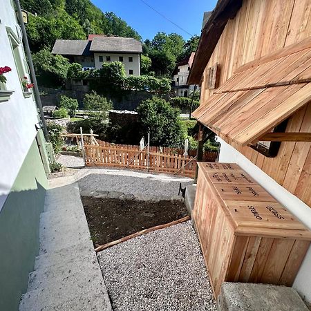 Bajta Kroparica Exteriör bild