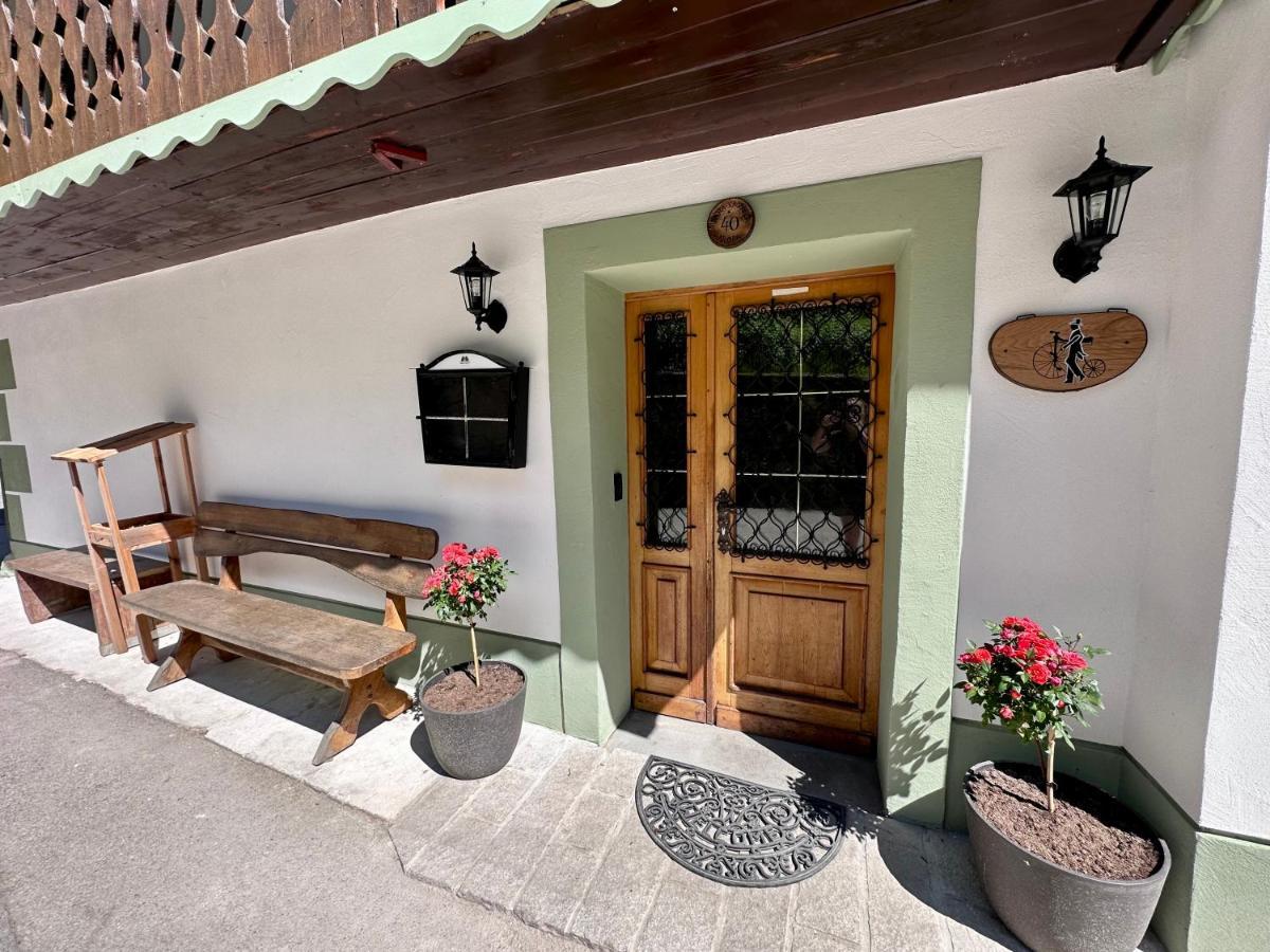 Bajta Kroparica Exteriör bild